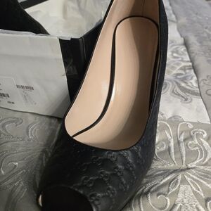 Gucci Black Peep-Toe Heels Pumps